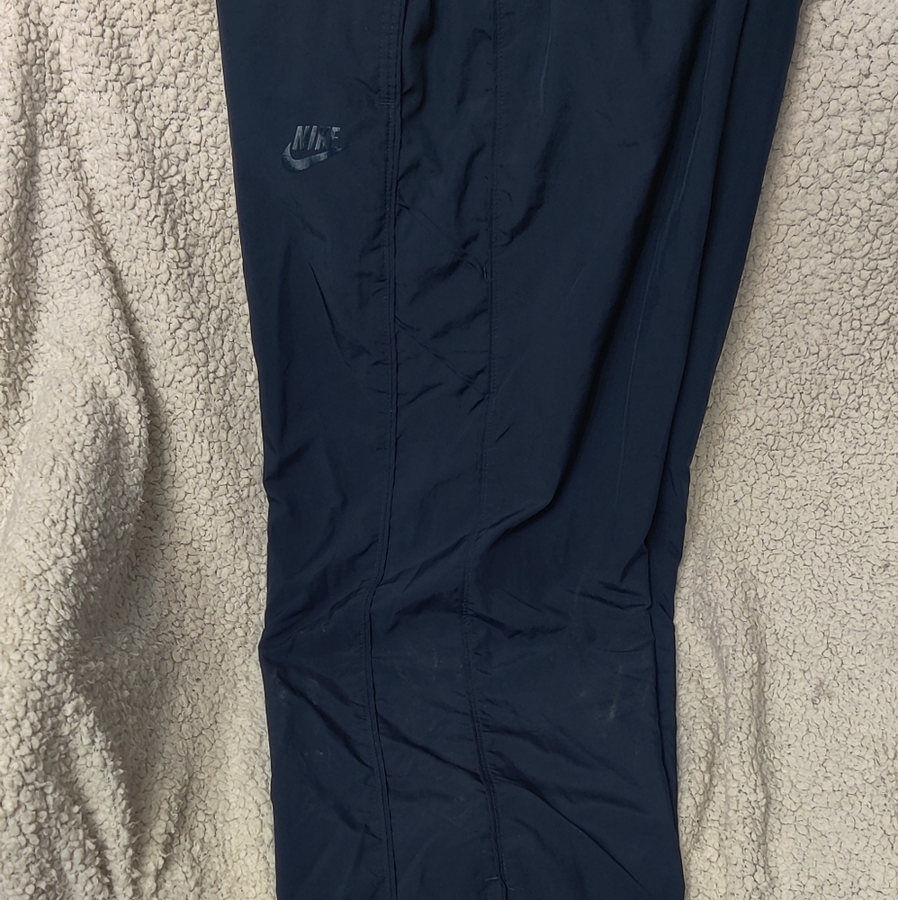 Nike Wind Pants L